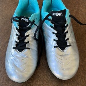 SpeedViper 2.0 Silver and Blue Soccer Kids Cleats, size 5.5